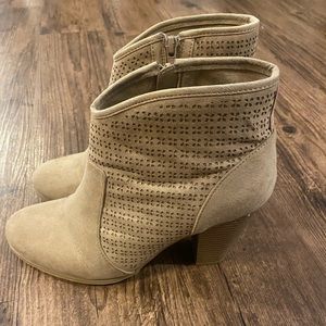 American Rag Women’s Booties size 9.5